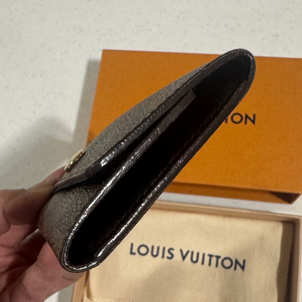 Louis Vuitton 6 Key Holder Damier Ebene Authentic with box and dust bag - Picture 4 of 10